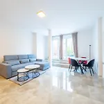 Pine Living 4*