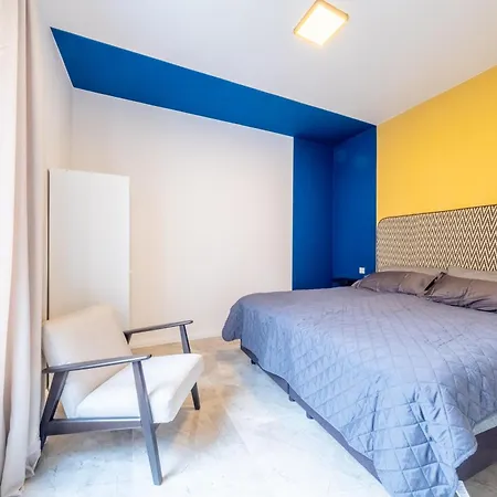 Fast Luxury Aparthotel