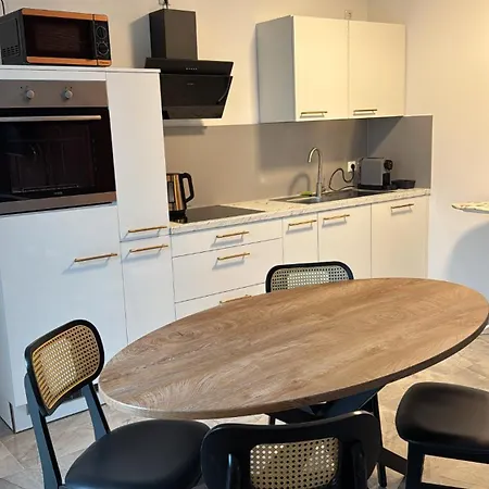 Pine Living 3* Мюнхен