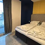 Pine Living Aparthotel 4*
