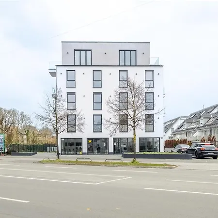 Pine Living Aparthotel 4*