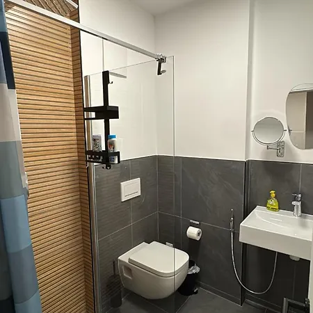 Pine Living Aparthotel 3*